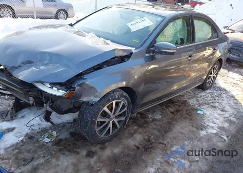 2017 Volkswagen Jetta 1.4T Se z USA, uszkodzony, nr VIN 3VWDB7AJ0HM315902